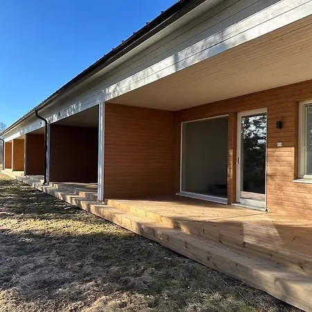 Kotimaailma - Uusi Rivitalokolmio # 5 Apartment *